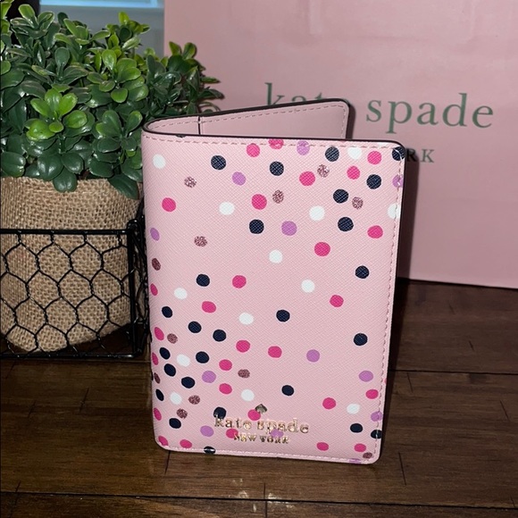 NWT kate spade Staci Confetti Passport Holder - Picture 3 of 10